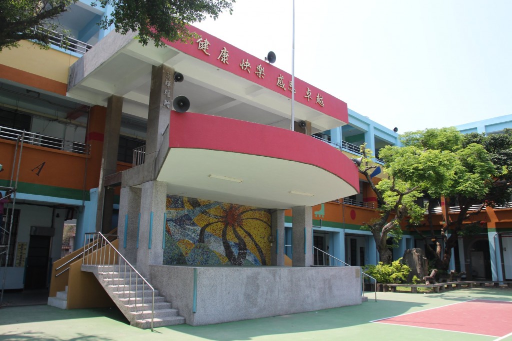 運動場暨教學大樓開工立面美化工程 驗收完工 image-734